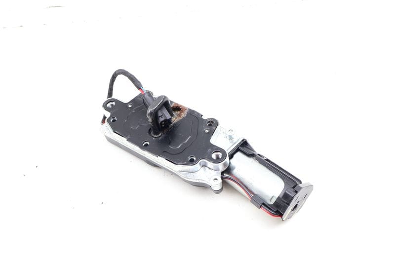 Power Trunk Close Assist Motor / Unit 51247233909 — Used (SKU 698949)