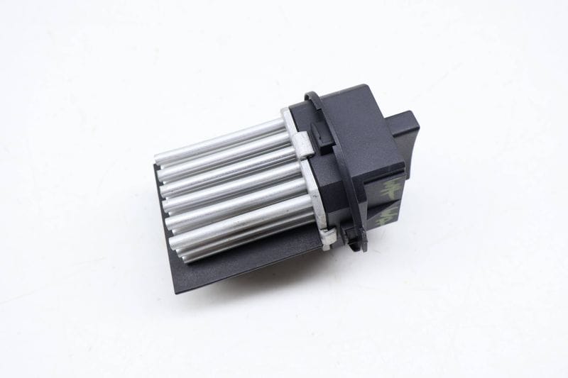 Blower Motor Resistor 64116949645 — Used (SKU 698730)