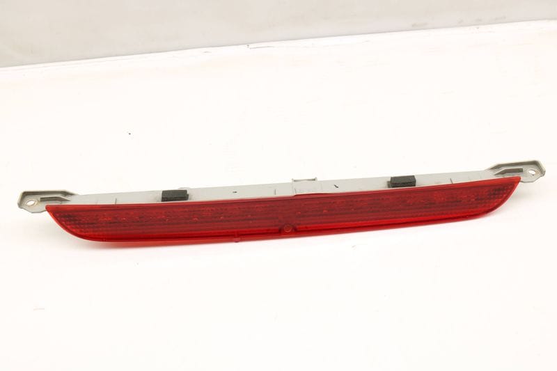 Center / Third Brake Light 63257272967 — Used (SKU 402131)