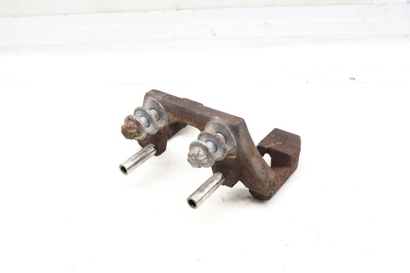 Brake Caliper Carrier / Bracket 34216776936 — Used (SKU 699058)