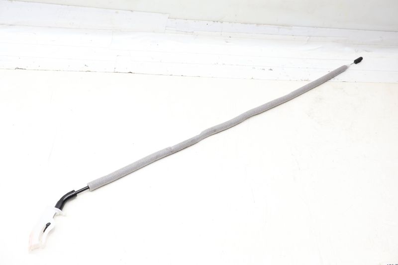 Interior Door Handle Cable 51227137107 — Used (SKU 698955)