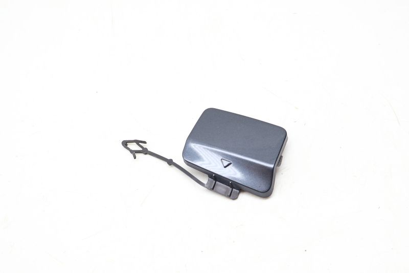 Bumper Tow Hook Cover / Cap 51127227780 — Used (SKU 698866)