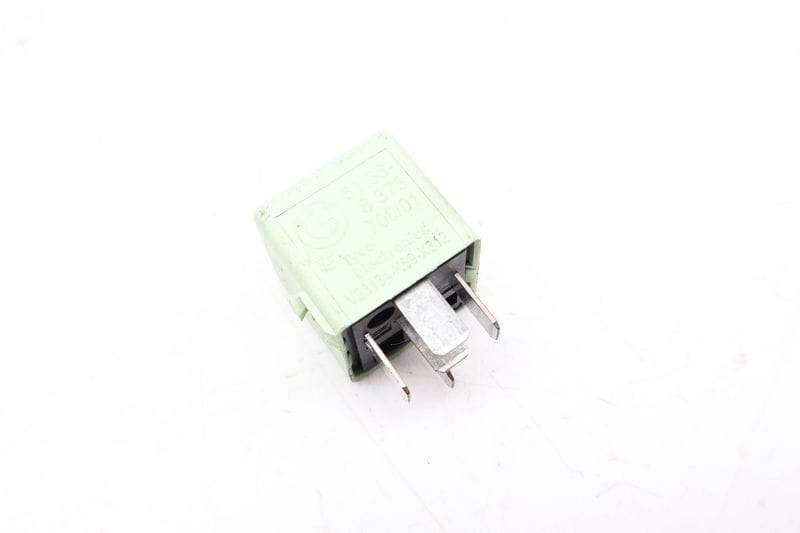 Relay 61368373700 — Used (SKU 660334)