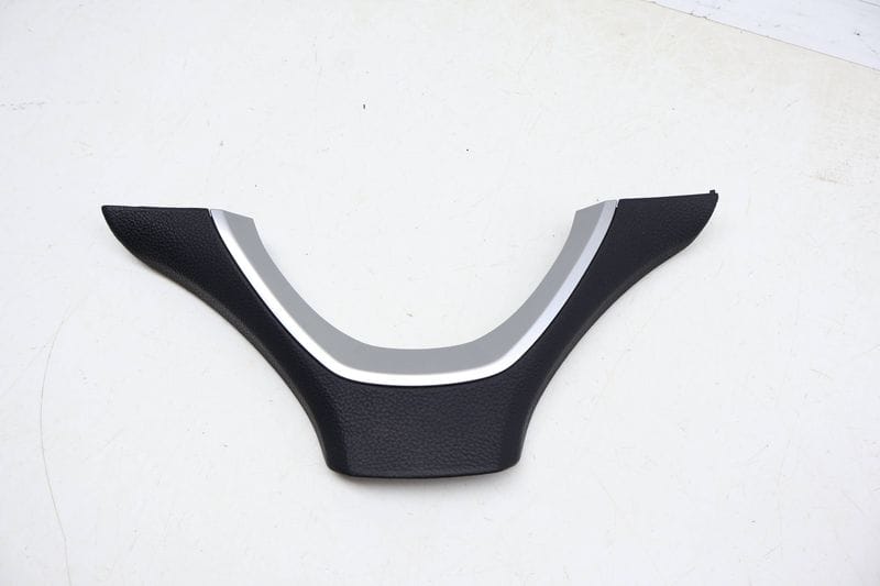 Steering Wheel Trim / Cover 32306796758 — Used (SKU 704530)