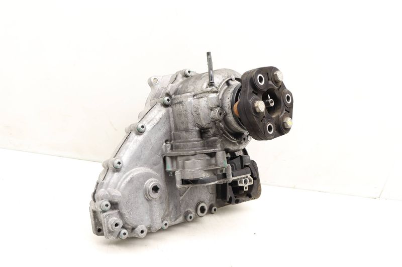 Transfer Case / Box 27107643751 — Used (SKU 488134)