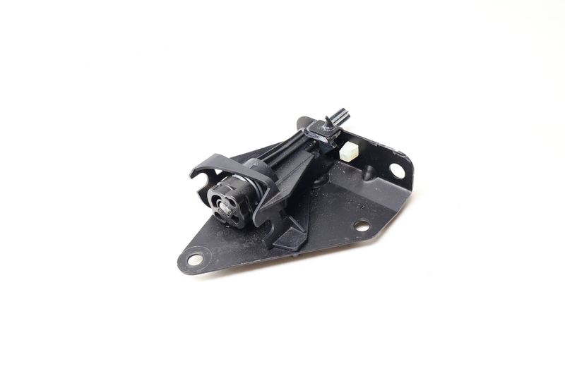 Trunk Hatch Latch / Lock 51247162149 — Used (SKU 698877)