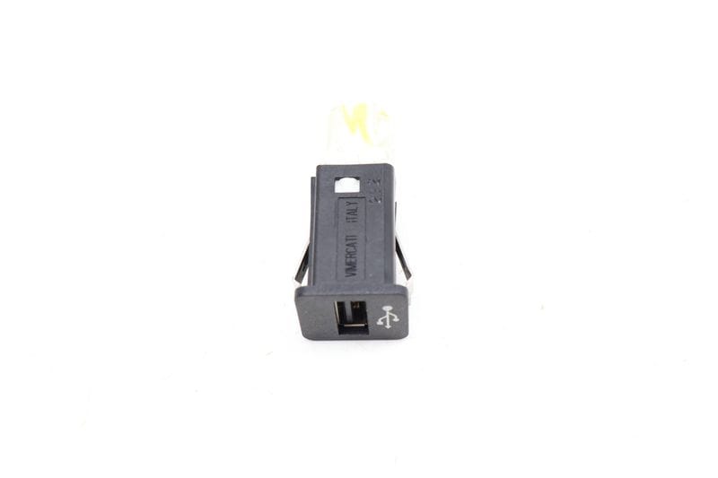 USB Socket / Port 84109237656 — Used (SKU 660364)