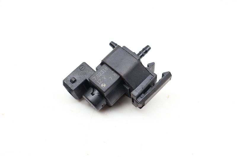 Vacuum Control Valve 11747810831 — Used (SKU 698814)