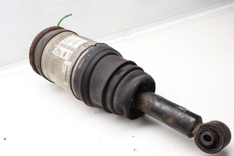 Air Suspension Strut / Shock Absorber AH2218W002AA — Used (SKU 607965)