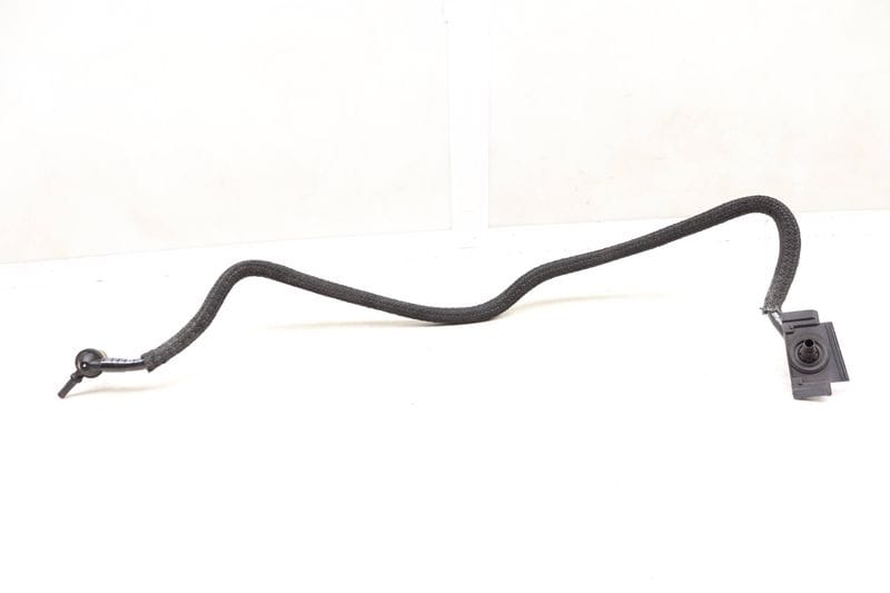 Brake Booster Vacuum Hose / Line 2124302329 — Used (SKU 553699)