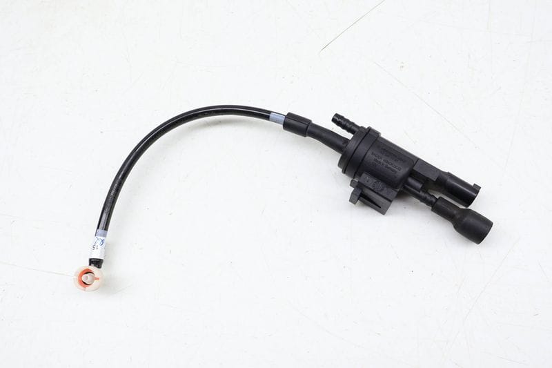 Air Intake Change Over Valve 0025407097 — Used (SKU 681790)