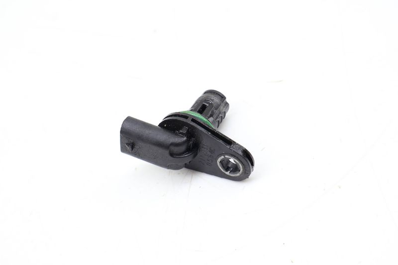 Cam / Camshaft Position Sensor 2769051000 — Used (SKU 681438)