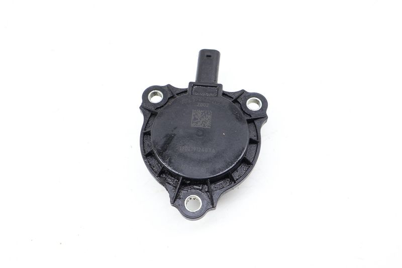 Camshaft Adjuster Magnet / VVT Solenoid 2761560490 — Used (SKU 681452)