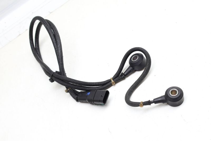 Engine Knock / Ping Sensor 2789050000 — Used (SKU 682308)