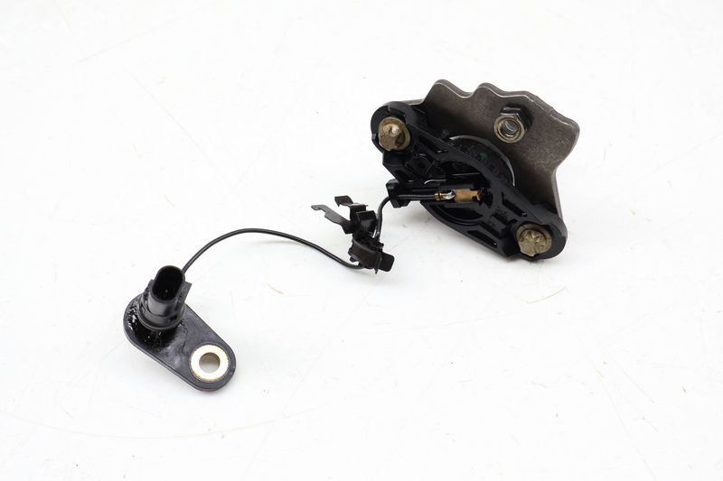 Engine Oil Level Sensor 0011531332 — Used (SKU 681849)