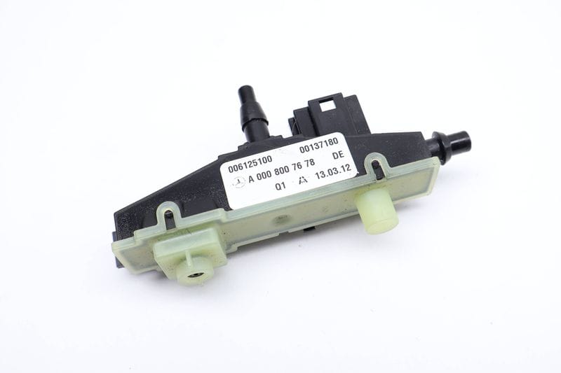 Seat Control / Regulation Valve 0008007678 — Used (SKU 681426)
