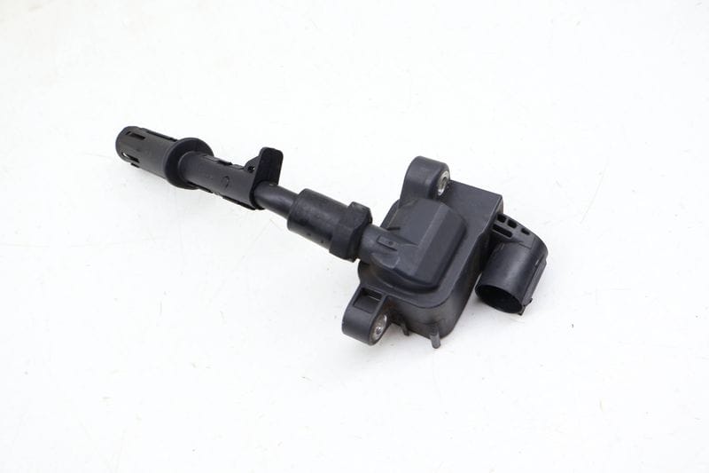 Ignition Coil w/ Connector 2769060260 — Used (SKU 681828)