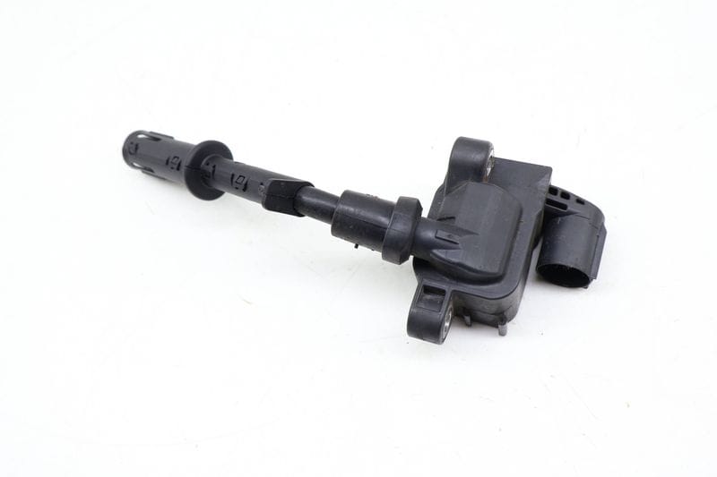 Ignition Coil w/ Connector 2769060260 — Used (SKU 681830)