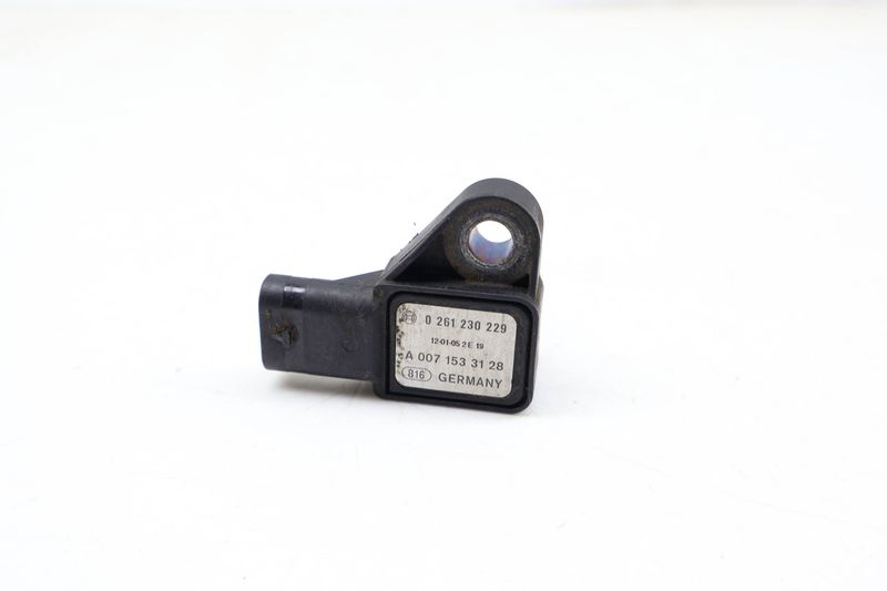MAP / Intake Manifold Pressure Sensor 0071533128 — Used (SKU 681435)