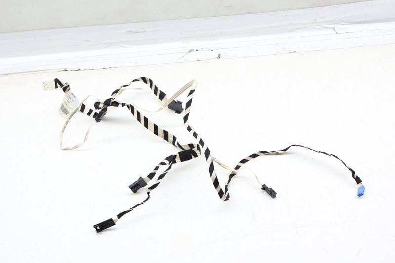 Door Panel Light Wiring Harness 2214409005 — Used (SKU 682328)