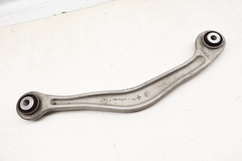 Upper Control Arm 2213520005 — Used (SKU 682152)