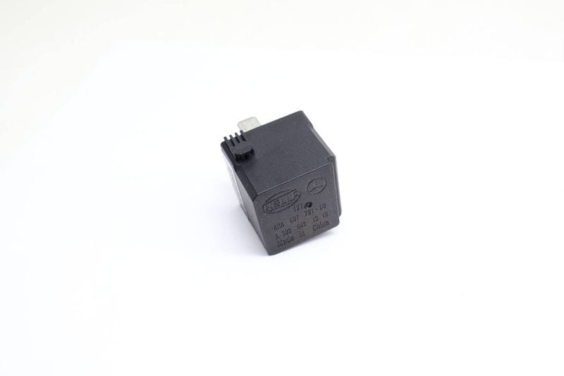 Relay 0025421319 — Used (SKU 681352)