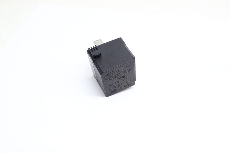 Relay 0025421319 — Used (SKU 681355)