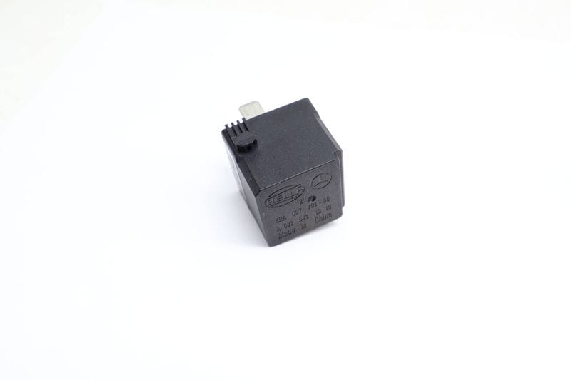 Relay 0025421319 — Used (SKU 681359)