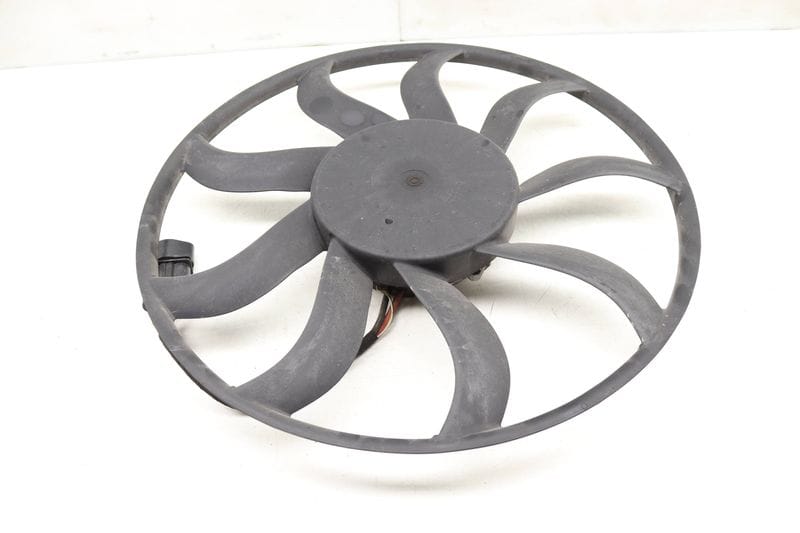 600W Electric Cooling Fan 7P0121203E — Used (SKU 494039)