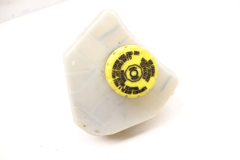 Brake Fluid Reservoir / Tank 7P0611303A — Used (SKU 493983)