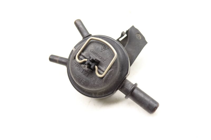 Coolant Bleeder Valve 7P5121671 — Used (SKU 492273)