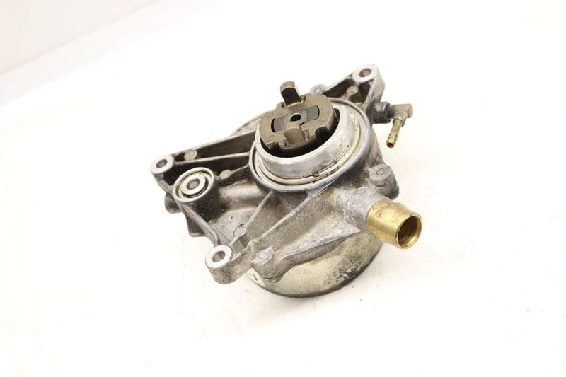 Engine Vacuum Pump 94811005006 — Used (SKU 527706)