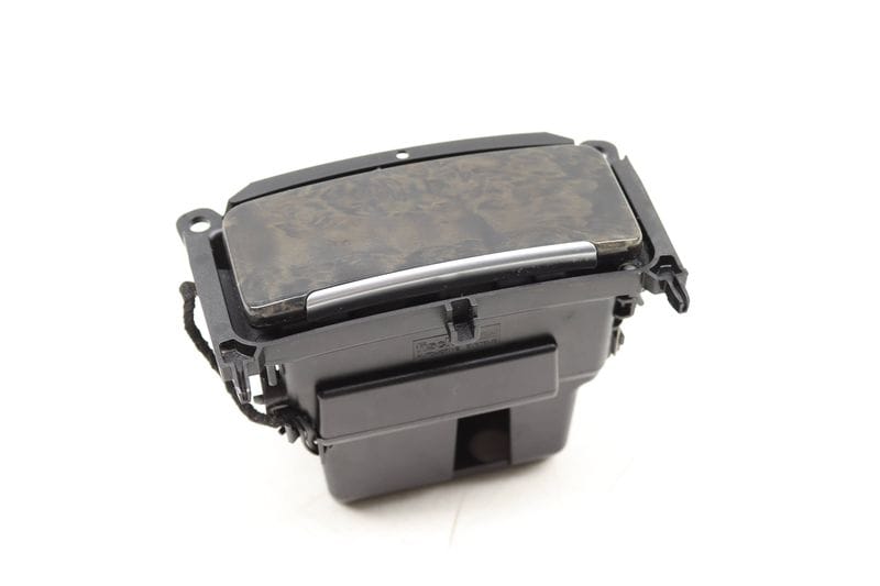 Center Console Storage Tray 7P5857273B — Used (SKU 492371)