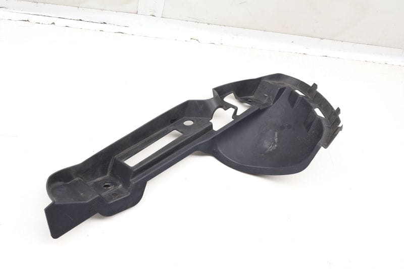 Bumper Grille Cover / Trim 7P5121334B — Used (SKU 613973)