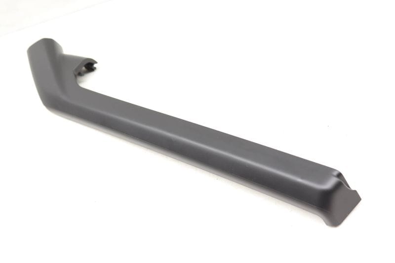 Door Panel Trim / Cover (LOWER) 7P5867228 — Used (SKU 507567)
