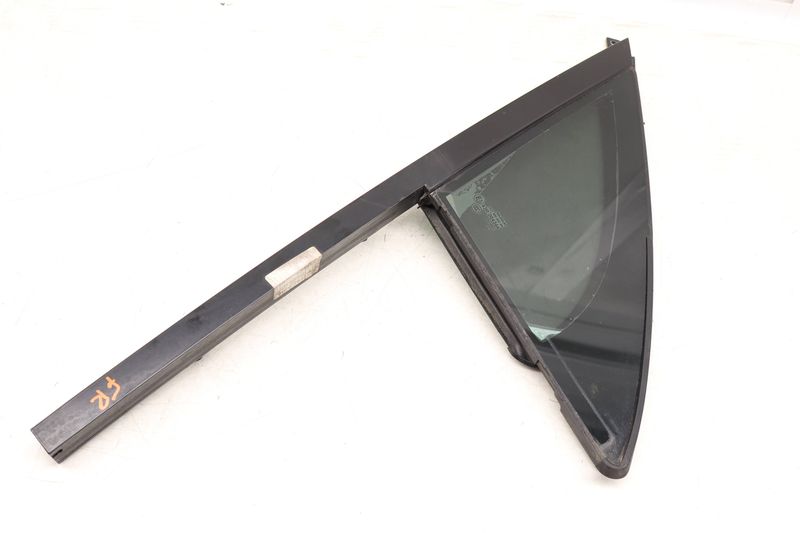 Door Quarter Window Glass / Seal 7P0845114D — Used (SKU 527381)