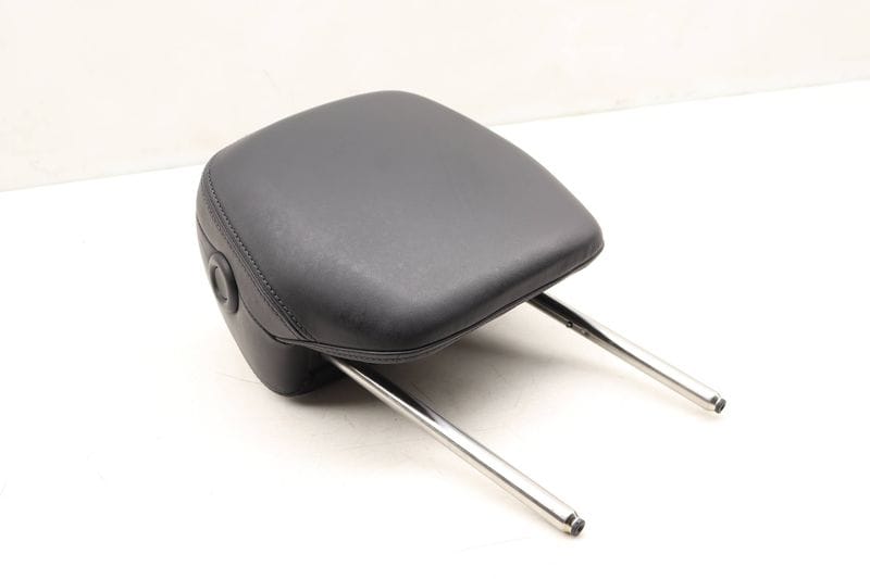 Seat Headrest / Head Rest 7P5881902P — Used (SKU 485115)