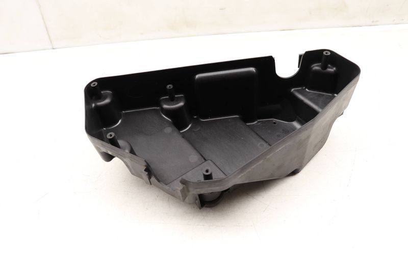 Fuse / Relay Box Housing Cover 7P0907355 — Used (SKU 521619)