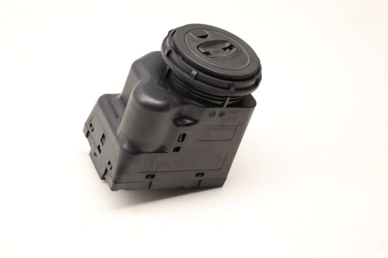 Ignition Starter Switch 7PP905865E — Used (SKU 485163)