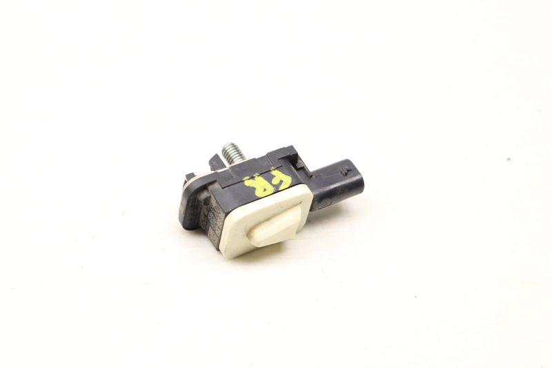 Impact / Crash Sensor 7P0959354 — Used (SKU 485162)