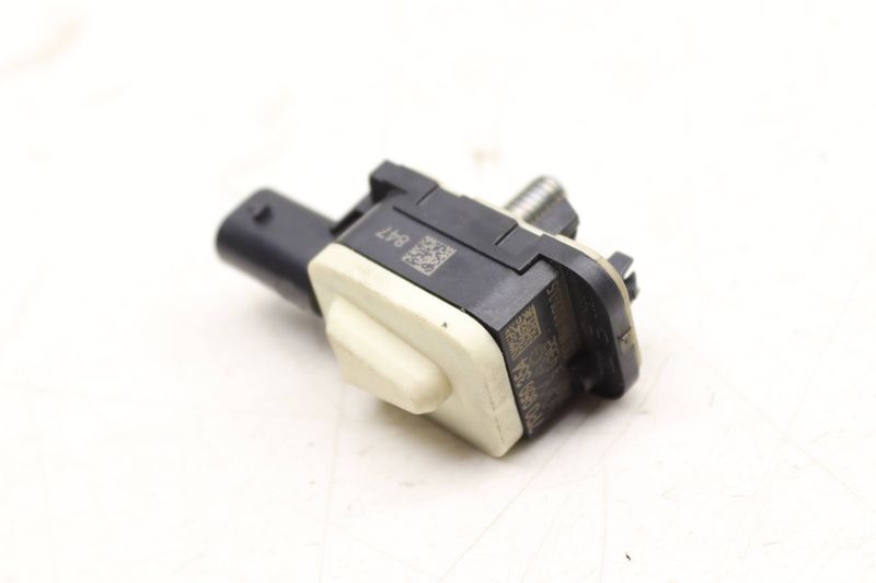 Impact / Crash Sensor 7P0959354 — Used (SKU 507706)