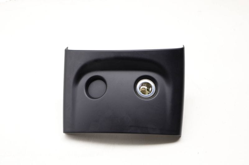 Center Console Trim / Power Outlet 7P5863440B — Used (SKU 613916)