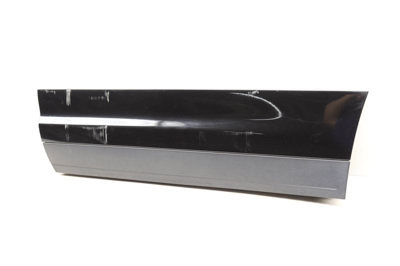 Lower Door Molding / Blade 7P5837787G — Used (SKU 547545)
