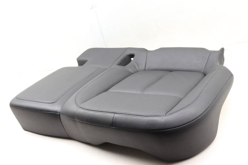 Lower Seat Bottom Cushion 7P5885405EQ — Used (SKU 507533)