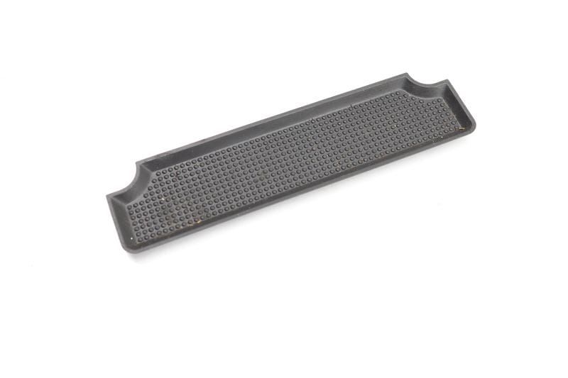 Door Panel Storage Insert 7P5867349 — Used (SKU 493773)