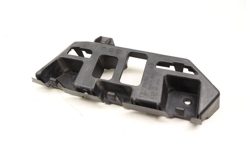 Bumper Guide / Bracket 7P5807484A — Used (SKU 521615)