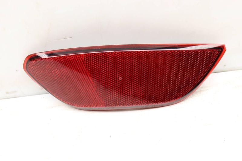 Bumper Reflector 7P5945106B — Used (SKU 493847)