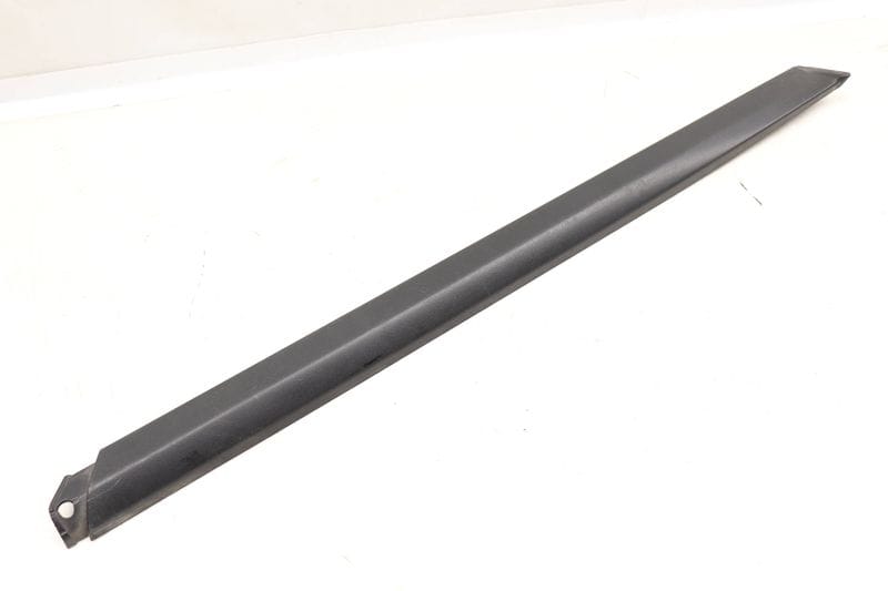 Door Sill / Scuff Panel Trim / Molding 7P5853540 — Used (SKU 527736)