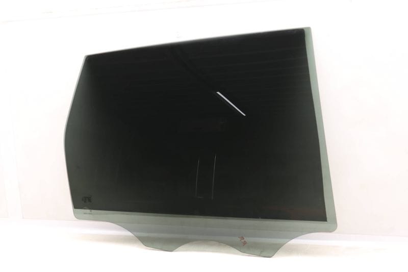 Door Window Glass 7P5845026B — Used (SKU 527348)