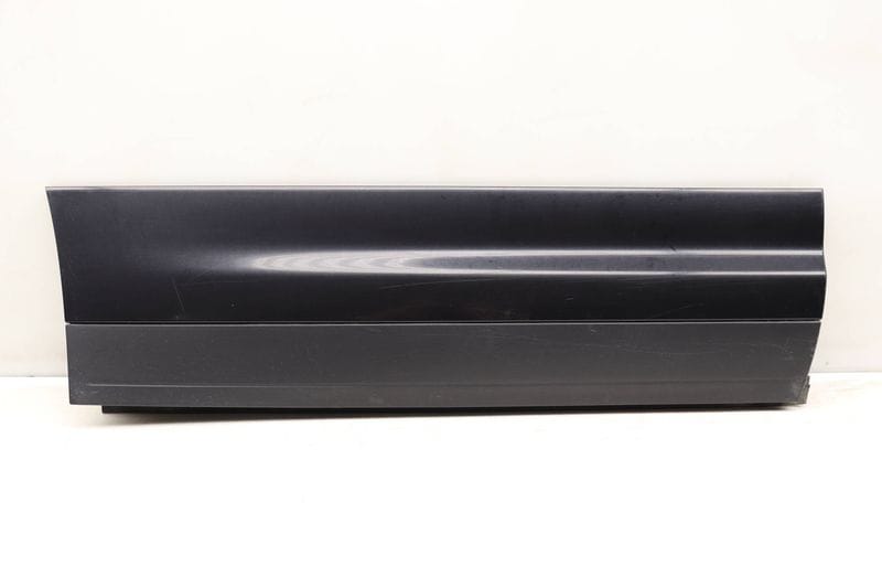 Lower Door Molding / Blade 7P5837788G — Used (SKU 485220)